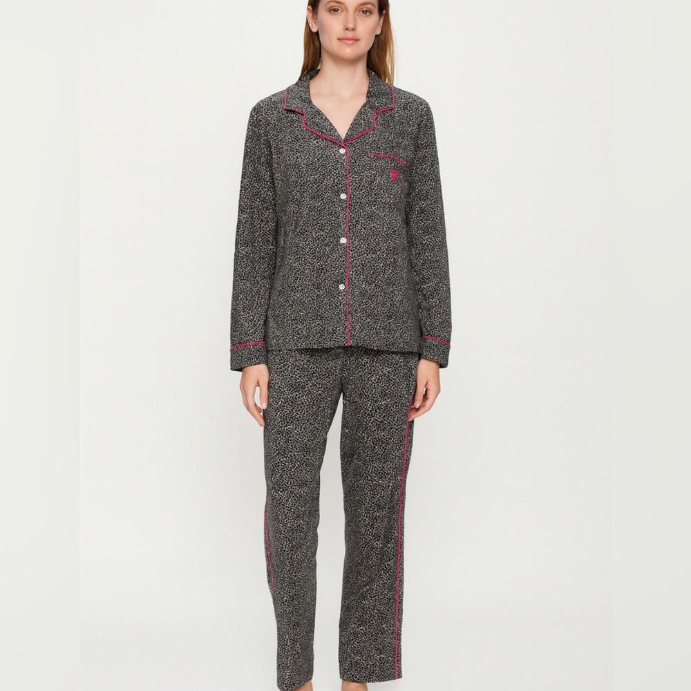 DKNY Black and Pink Leopard Print pajamas